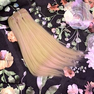 Ten inch virgin human hair weft BLONDE 👱🏼‍♀️